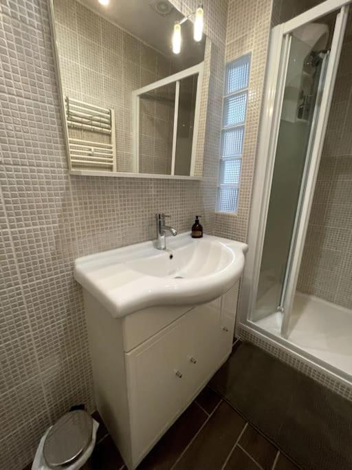 Agreable Maison De Ville Dans La Plus Belle Avenue Orleans Bagian luar foto